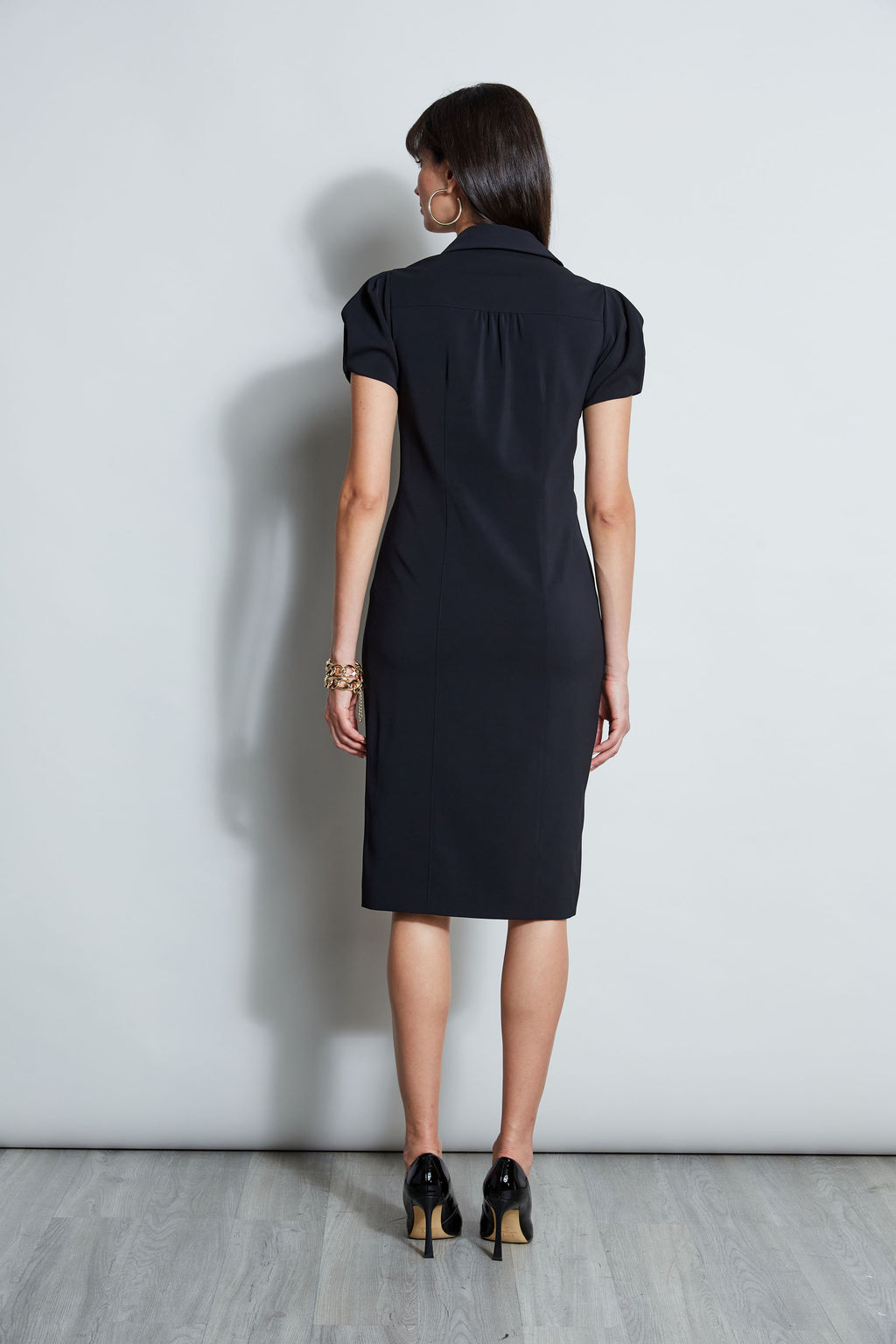 short sleeve black dress